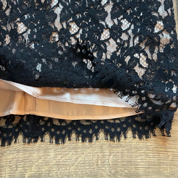 BR•Gorgeous Skirt - Picture 2 of 5